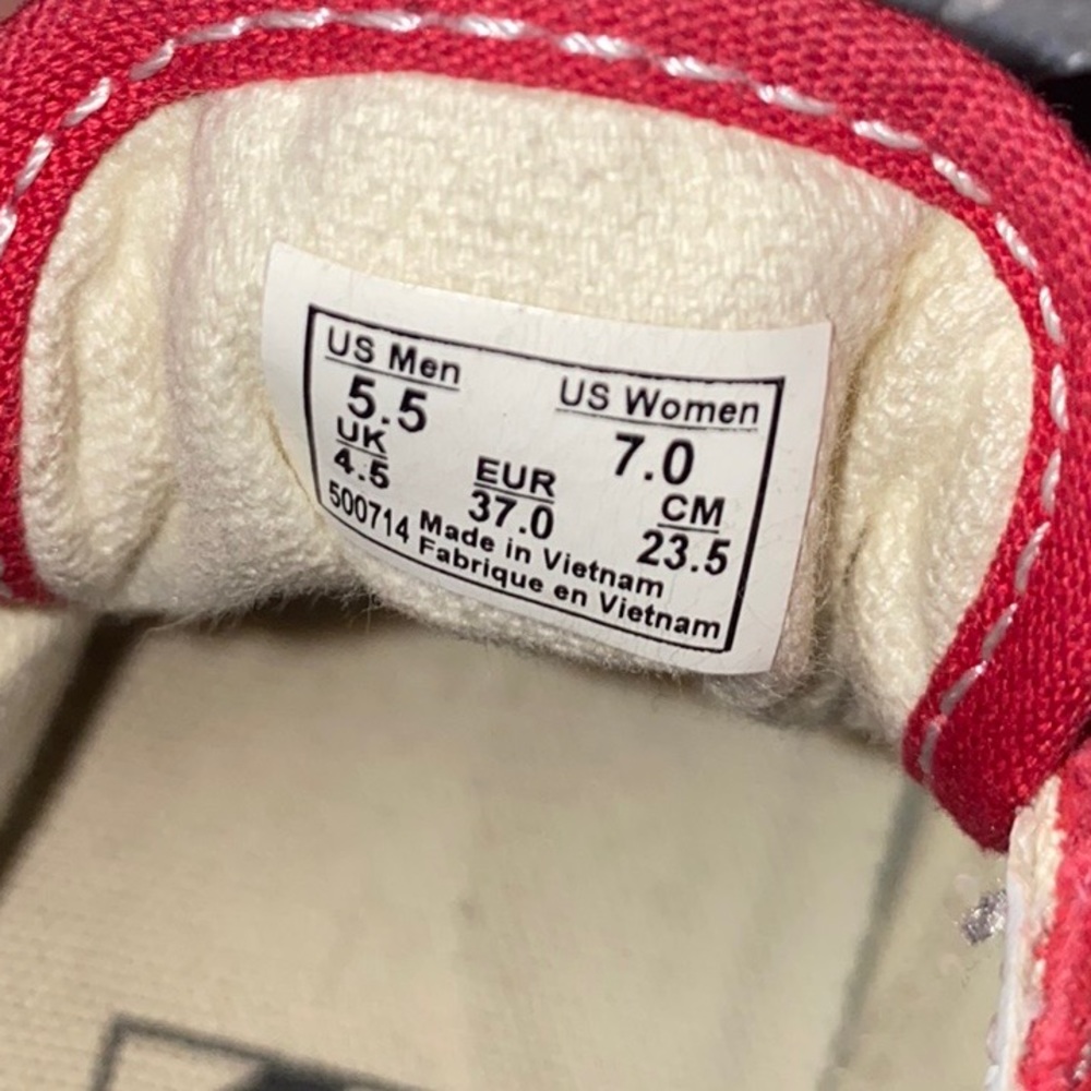 VANS - Picture 3 of 3